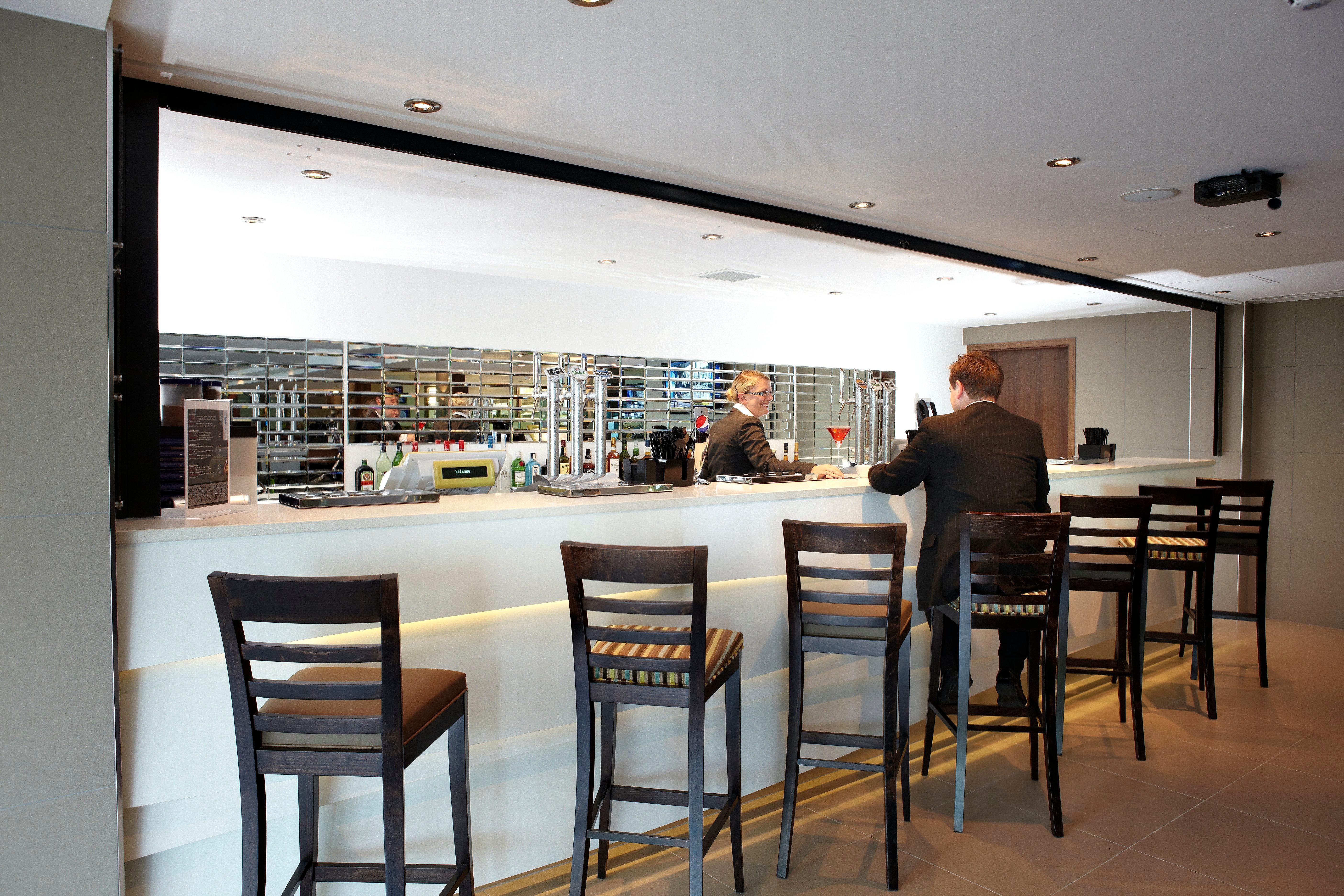 Holiday Inn Bristol Filton By Ihg Winterbourne Exterior photo