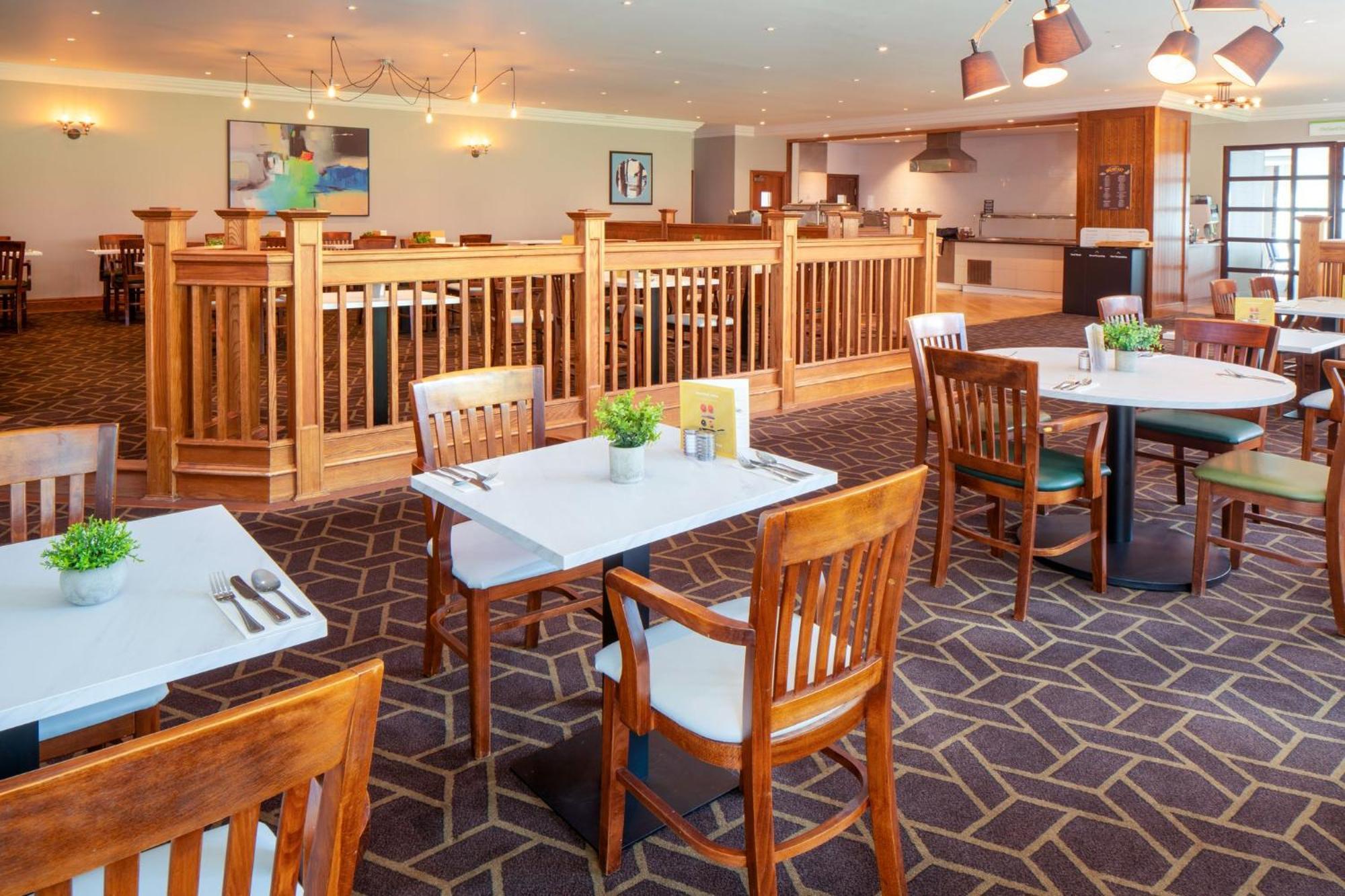 Holiday Inn Bristol Filton By Ihg Winterbourne Exterior photo