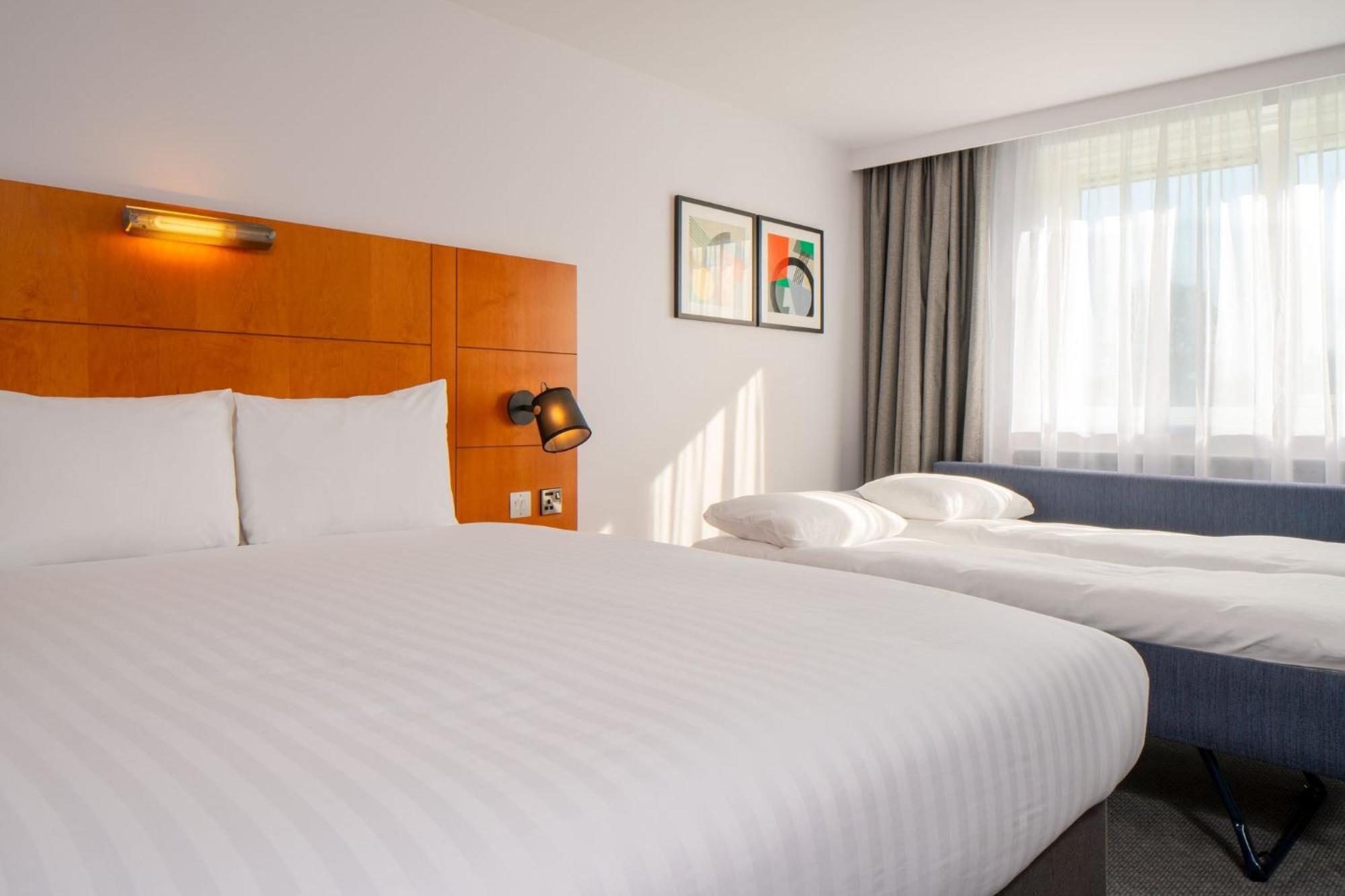 Holiday Inn Bristol Filton By Ihg Winterbourne Exterior photo