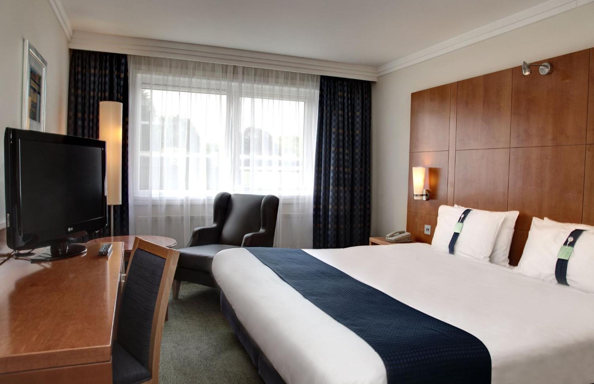 Holiday Inn Bristol Filton By Ihg Winterbourne Exterior photo