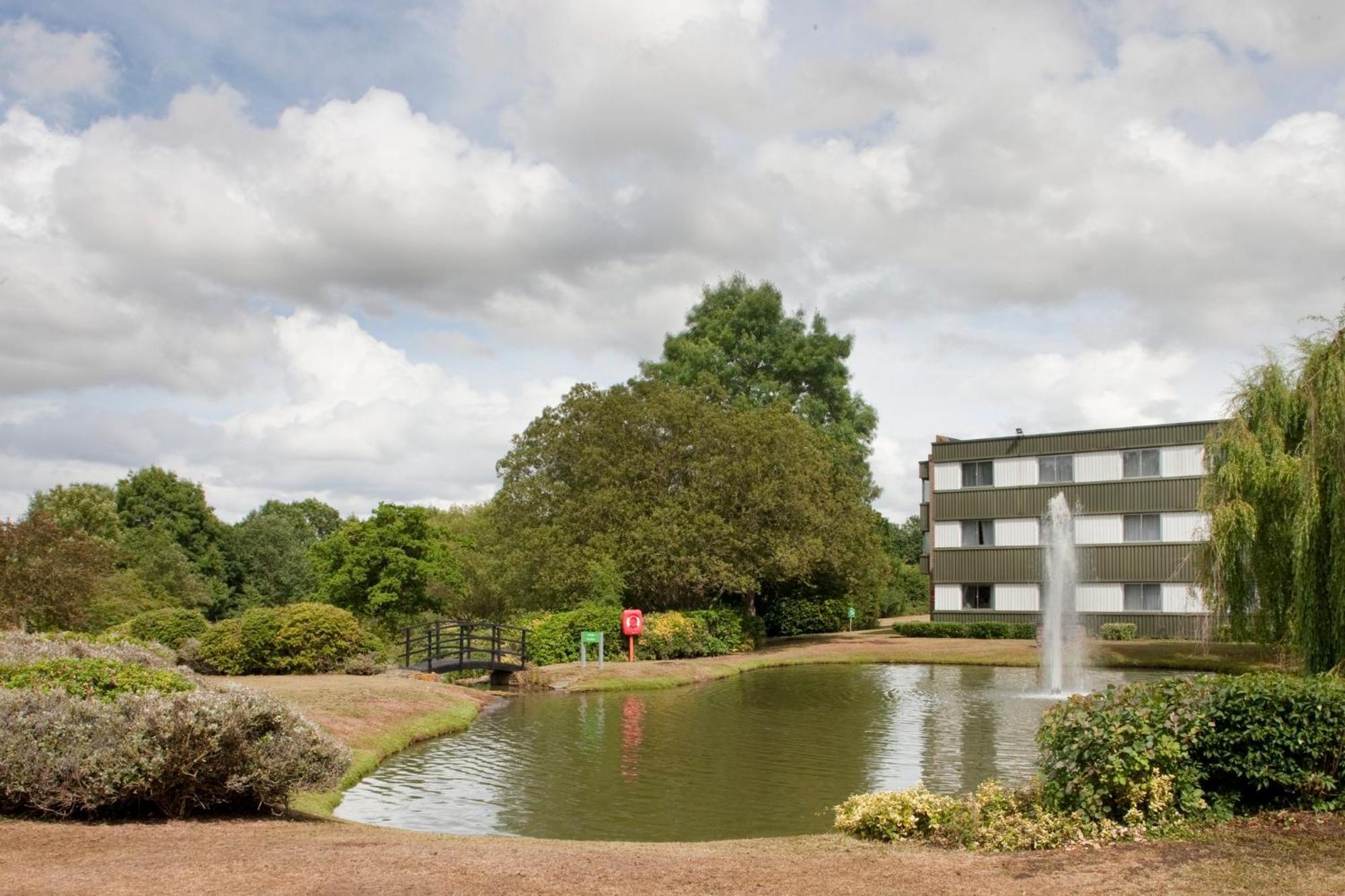 Holiday Inn Bristol Filton By Ihg Winterbourne Exterior photo